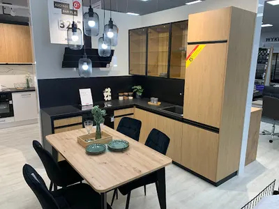 KOMFORT – Łazienki, Podłogi, Drzwi i Kuchnie| Projektowanie, Pomiar, Transport i Montaż| Ekspresowy Remont